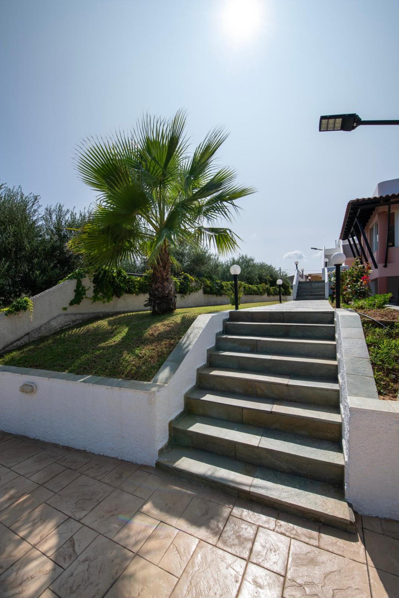 Villa Eleni 100M From The Sea Rapanianá Buitenkant foto